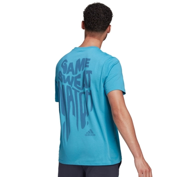 [아디다스 남성용 게임 스웨트 매치 그래픽 테니스 티셔츠] adidas Men`s Game Sweat Match Graphic Tennis T-Shirt - Sky Rush