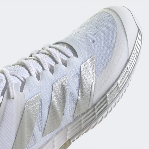 [아디다스 여성용 우버소닉4 테니스화] adidas Women&#039;s adizero Ubersonic 4 Tennis Shoes - Footwear White and Silver Metallic