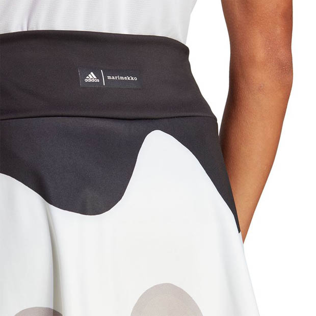 [아디다스 여성용 Marimekko 프리미엄 13인치 테니스 스커트] Adidas Women&#039;s Marimekko Premium  13 Inch Tennis Skirt - Multicolor and Black