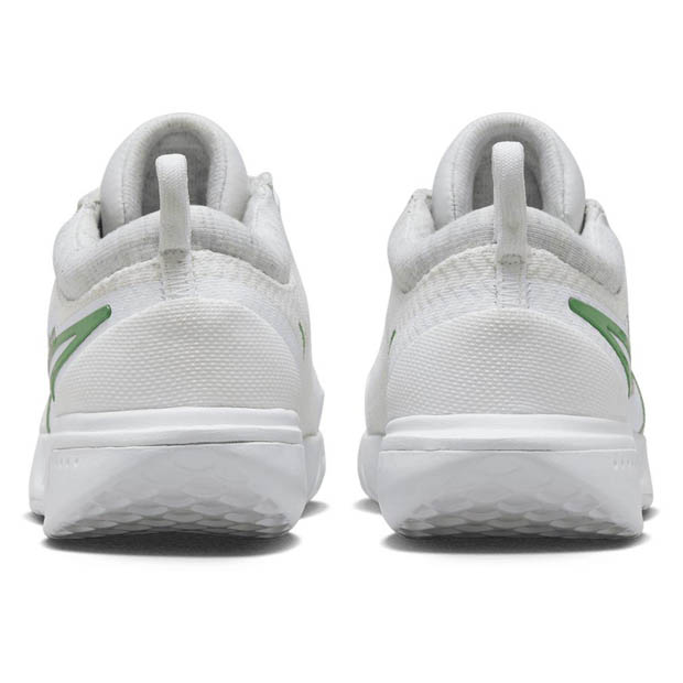 [나이키 여성용 줌 프로 테니스화] NIKE Women&#039;s Zoom Pro Tennis Shoes - Off White and Kelly Green